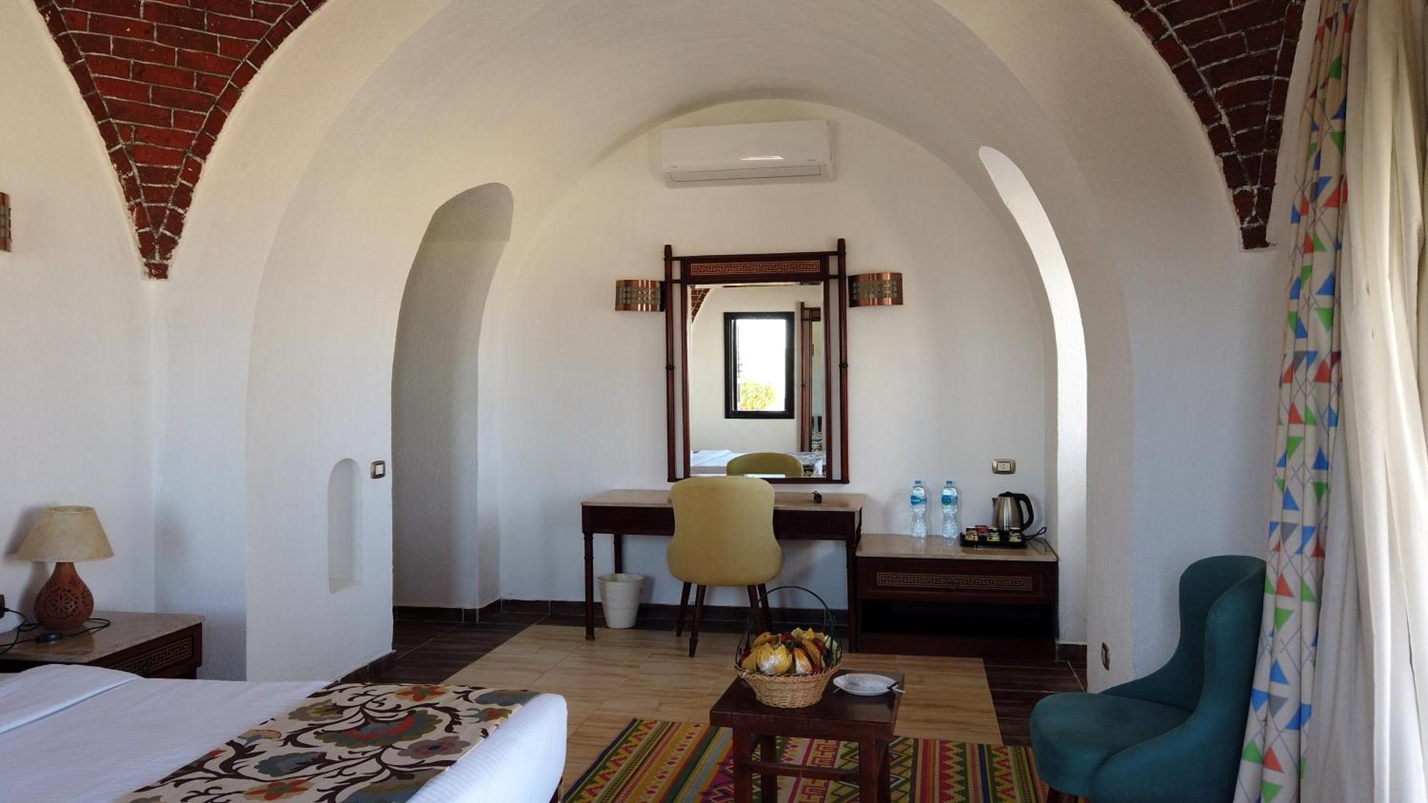 Beach Safari Nubian Resort Marsa Alam Exteriör bild