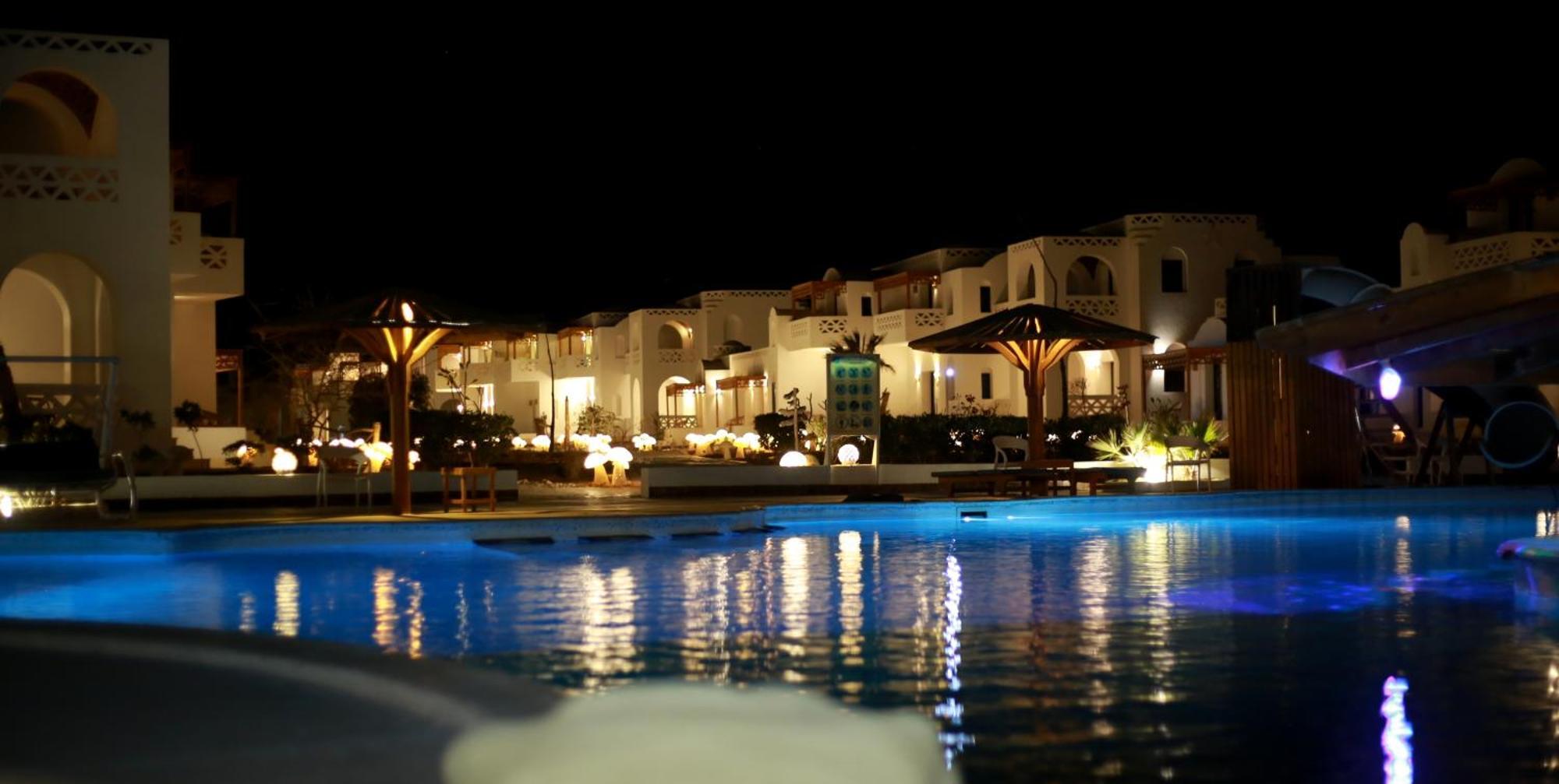 Beach Safari Nubian Resort Marsa Alam Exteriör bild